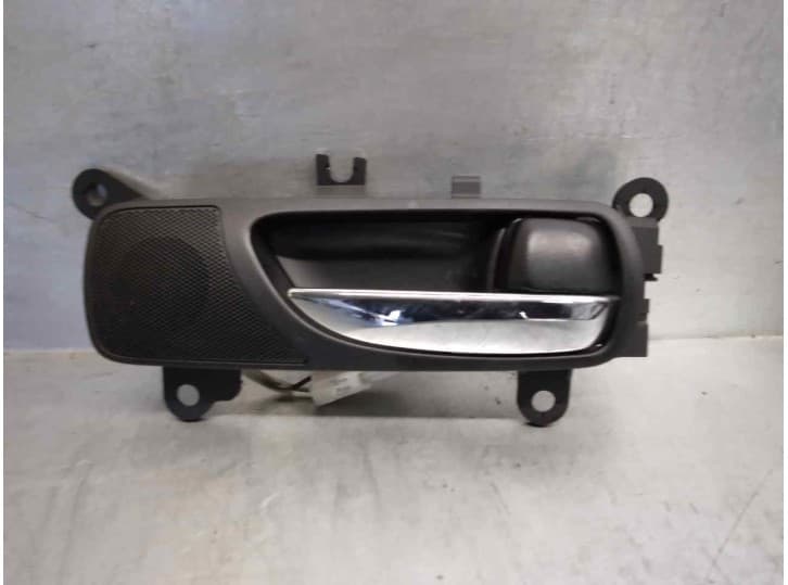 Recambio de maneta interior trasera derecha para lexus is ii (_e2_) 250 (gse20) referencia OEM IAM 6773053010 4 PUERTAS