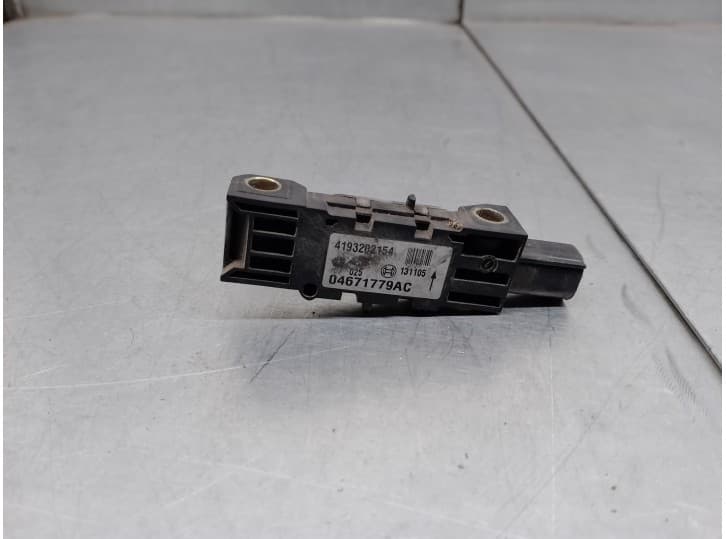 Recambio de sensor impacto para chrysler 300c touring (lx, le) 3.0 crd referencia OEM IAM 04671779AC