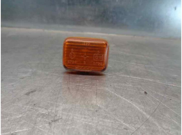 Recambio de piloto lateral izquierdo para rover 100 / metro hatchback (xp) 111 c/l/s referencia OEM IAM