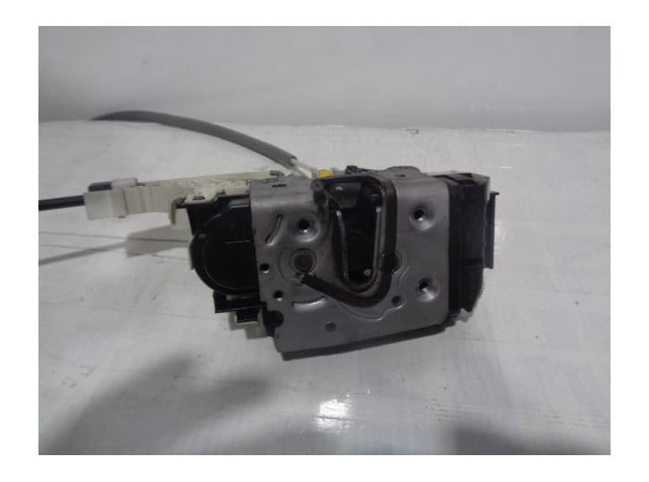 Recambio de cerradura puerta delantera derecha para mercedes-benz sprinter ii james cook (906) referencia OEM IAM A9067201735 4