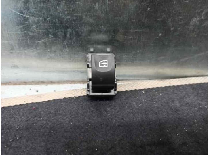Recambio de mando elevalunas trasero derecho para renault megane iii grandtour (kz0/1) 1.5 dci (kz09, kz0d, kz1g, kz29, kz14, kz