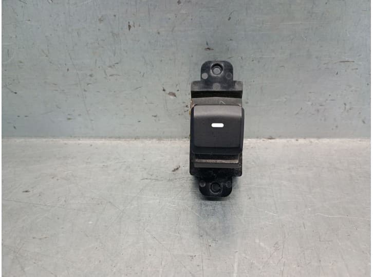 Recambio de mando elevalunas trasero izquierdo para hyundai i20 ii (gb, ib) 1.2 referencia OEM IAM 93580C7010 93580C70104X