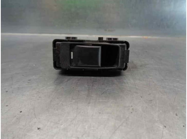 Recambio de mando elevalunas trasero izquierdo para chrysler sebring (js) 2.0 crd referencia OEM IAM 04602787AA