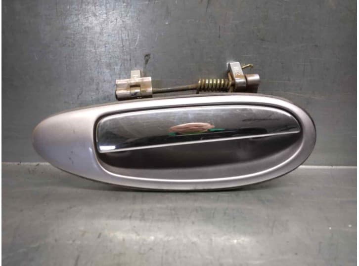 Recambio de maneta exterior trasera derecha para nissan maxima / maxima qx iv (a32) 3.0 referencia OEM IAM 8260640U17 4 PUERTAS
