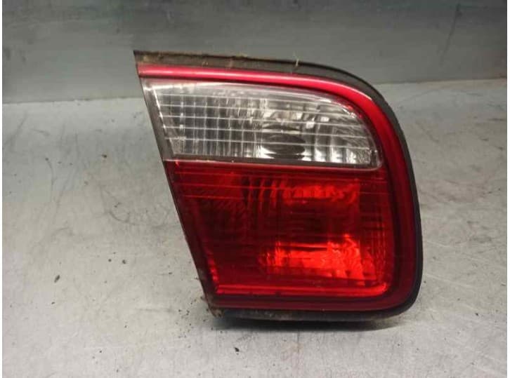 Recambio de piloto trasero porton izquierdo para mazda xedos 9 (ta) 2.5 24v (ta5p) referencia OEM IAM 13261884 22761882 DE PORTO