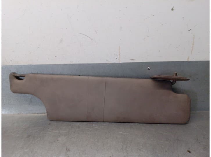 Recambio de parasol derecho para renault master ii autobús (jd) 2.5 d referencia OEM IAM 7700351709 7700351709