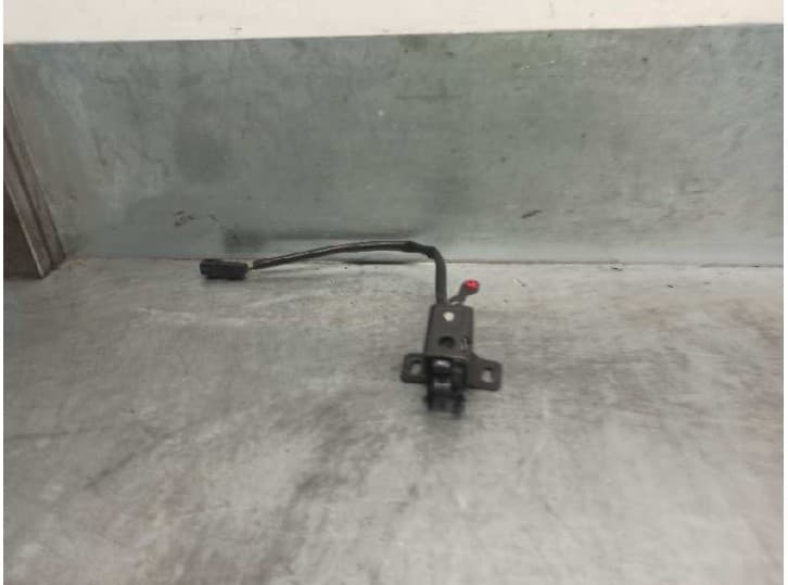 Recambio de cerradura maletero / porton para lancia zeta (22_) 2.1 td (220aj5) referencia OEM IAM 9790384380 9790384380