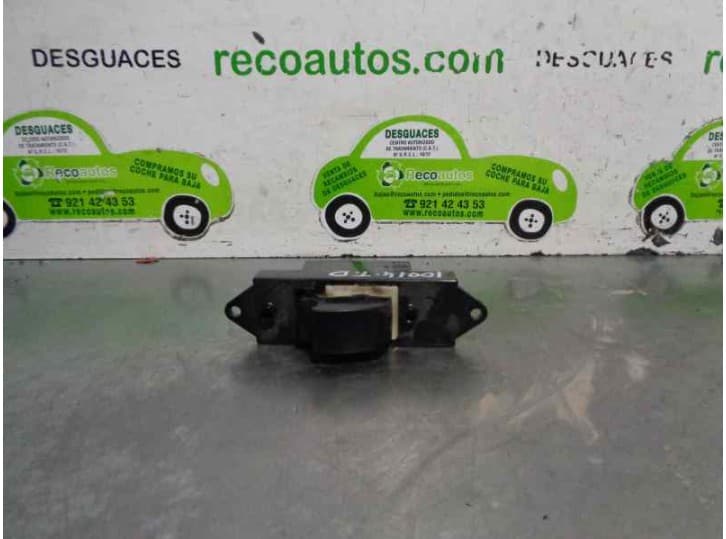 Recambio de mando elevalunas trasero derecho para mitsubishi asx (ga_w_) 1.8 di-d (ga6w) referencia OEM IAM MR587944