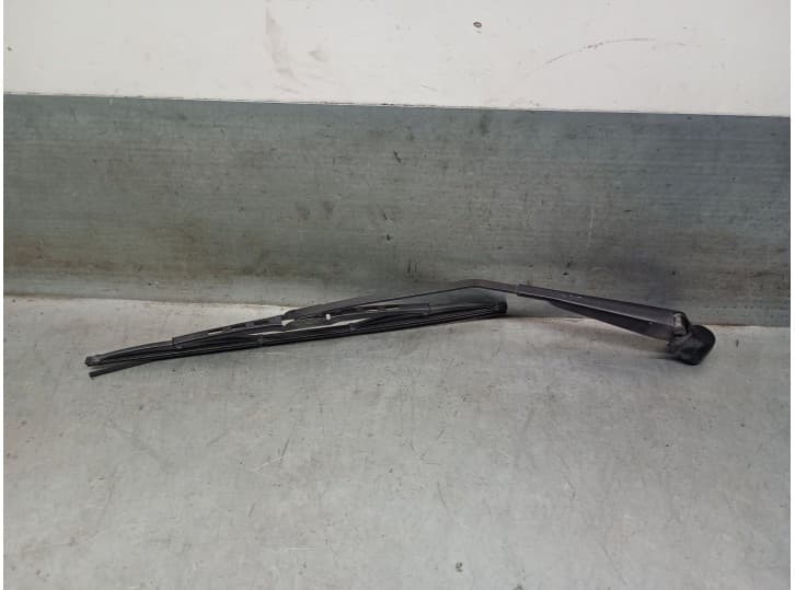 Recambio de brazo limpia trasero para santana 300/350 1.6 hdi 4x4 referencia OEM IAM 9HX 9HX
