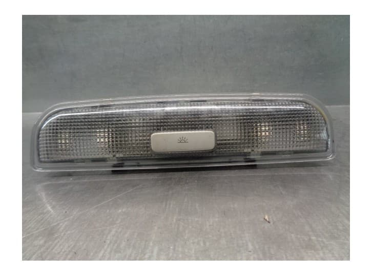 Recambio de luz interior para seat exeo st (3r5) 2.0 tdi referencia OEM IAM 8P0947111A TRASERA