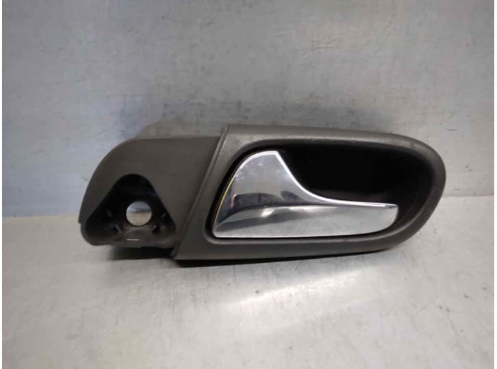 Recambio de maneta interior delantera izquierda para mercedes-benz vaneo (414) 1.7 cdi (414.700) referencia OEM IAM A4147601061