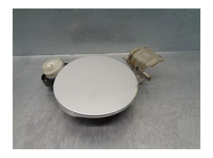 Recambio de tapa exterior combustible para toyota verso (_r2_) 2.0 d-4d (aur20_) referencia OEM IAM 7735064020