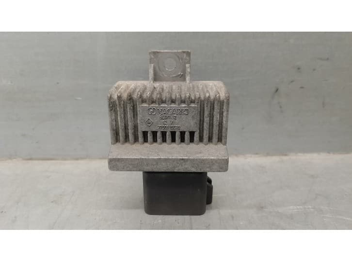 Recambio de caja precalentamiento para opel vivaro a furgoneta (x83) 1.9 dti (f7) referencia OEM IAM 7700115078 BED712 NAGARES