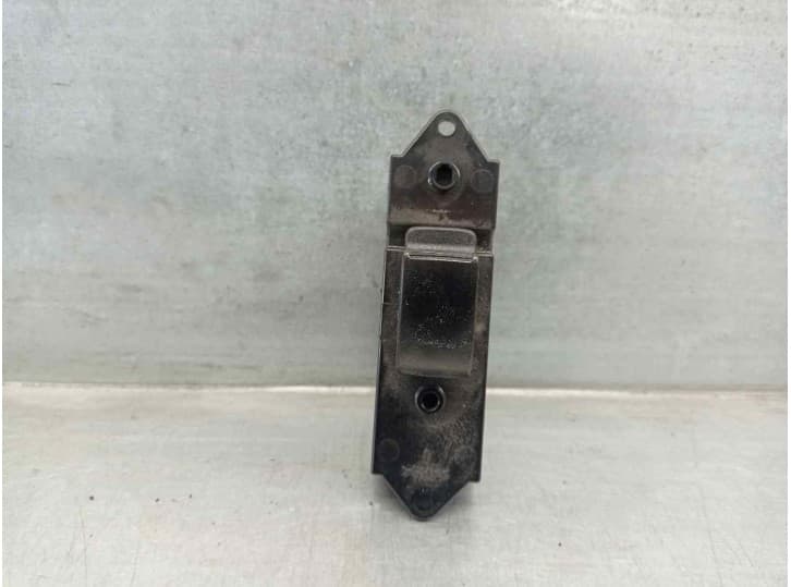 Recambio de mando elevalunas trasero izquierdo para mitsubishi outlander ii (cw_w) 2.0 di-d (cw8w) referencia OEM IAM 8608A184