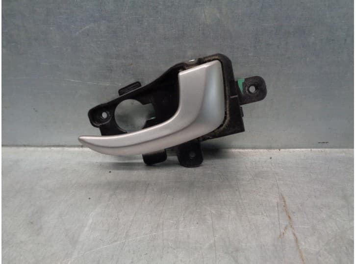 Recambio de maneta interior trasera derecha para hyundai i30 (gd) 1.4 crdi referencia OEM IAM 82621A5000RY