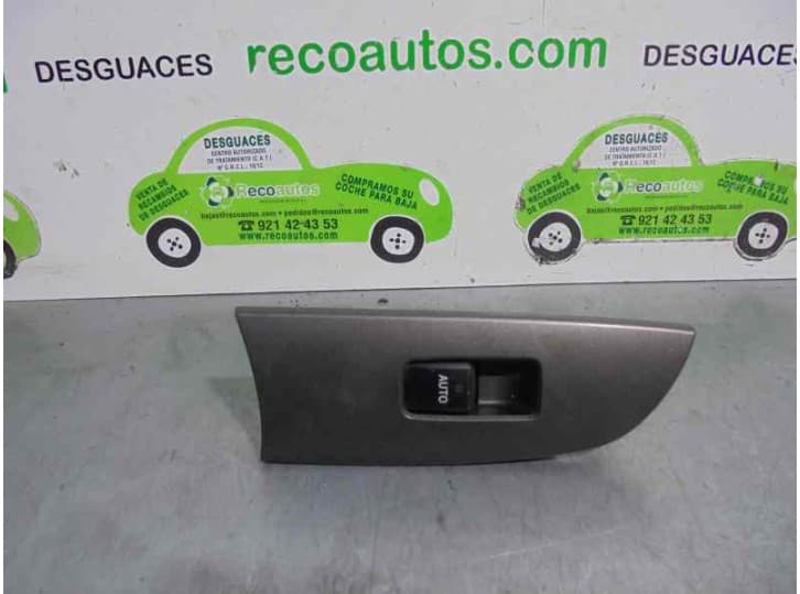 Recambio de mando elevalunas trasero derecho para lexus is ii (_e2_) 220d (ale20) referencia OEM IAM 8403053020