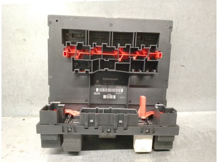 Recambio de caja reles / fusibles para seat leon (1p1) 1.9 tdi referencia OEM IAM 3C0937049 3C0937049 28022871 DELPHI