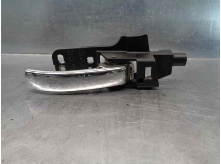 Recambio de maneta interior trasera izquierda para chrysler sebring (js) 2.0 crd referencia OEM IAM 1FV25TRMAA