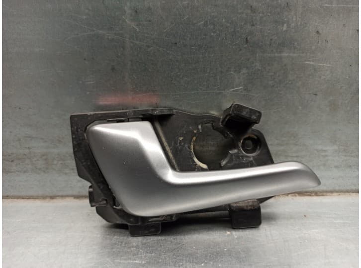 Recambio de maneta interior delantera izquierda para kia rio iii (ub) 1.1 crdi referencia OEM IAM 826101W010 5 PUERTAS