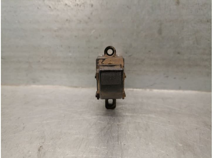 Recambio de mando elevalunas trasero izquierdo para ford ranger (tke) 2.2 tdci 4x4 referencia OEM IAM UR5666370 FOMOCO