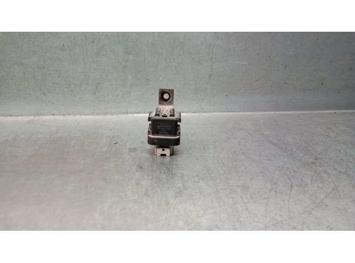 Recambio de rele para mitsubishi carisma (da_) 1.8 gdi (da2a) referencia OEM IAM MD360007 MD360007