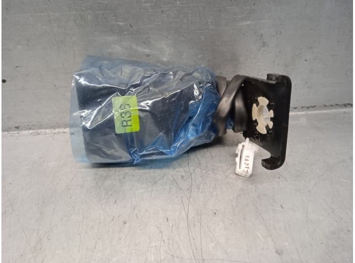 Recambio de enganche cinturon trasero derecho para hyundai i30 station wagon (fd) 1.6 referencia OEM IAM 898402L710WK