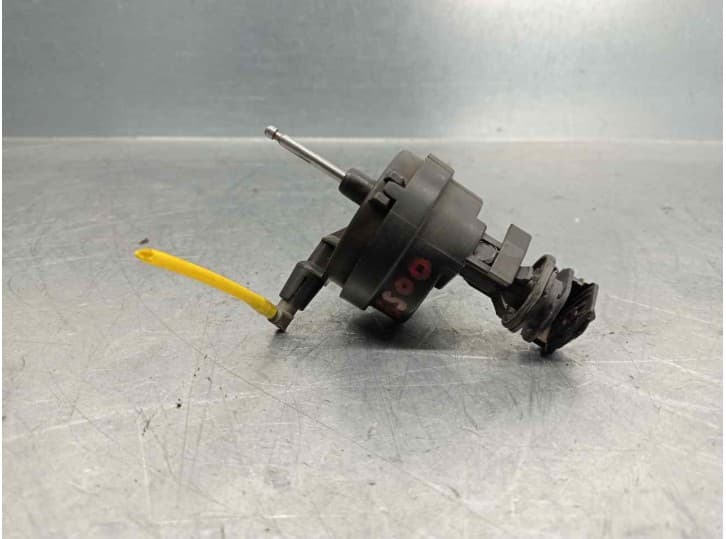 Recambio de motor tapa deposito combustible para mercedes-benz clase s coupé (c215) cl 500 (215.375) referencia OEM IAM A2308000