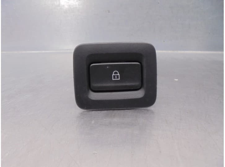 Recambio de interruptor para mazda 3 hatchback (bp) 2.0 skyactiv-g m hybrid referencia OEM IAM BEMD6660A