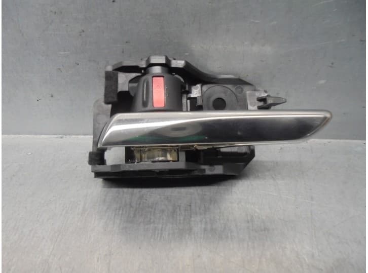 Recambio de maneta interior trasera izquierda para mazda 3 hatchback (bp) 2.0 skyactiv-g m hybrid referencia OEM IAM BCJHV8393