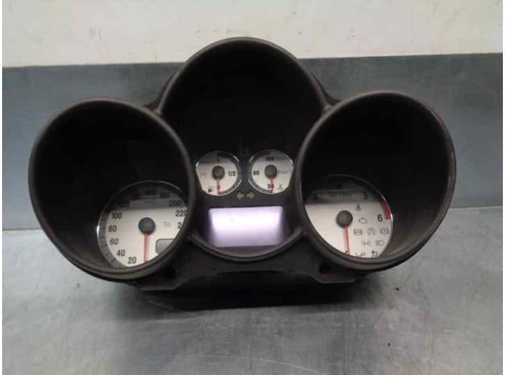 Recambio de cuadro instrumentos para alfa romeo gt (937_) 1.9 jtd (937cxn1b) referencia OEM IAM 156050197 110080264011