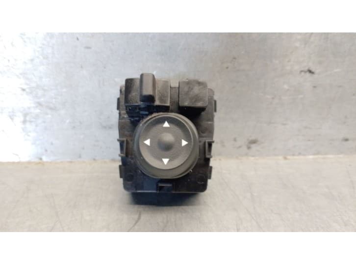 Recambio de mando retrovisor para hyundai i20 iii (bc3, bi3) 1.0 t-gdi hybrid 48v referencia OEM IAM 93530BV000 93530BV0004X
