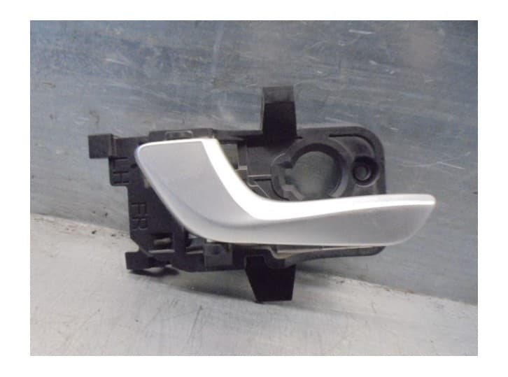 Recambio de maneta interior delantera izquierda para kia rio iv (yb, sc, fb) 1.0 t-gdi 100 referencia OEM IAM 82613H8500