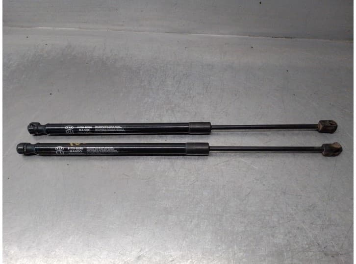 Recambio de amortiguadores maletero / porton para kia soul ii (ps) 1.6 gdi referencia OEM IAM 81780B2000 81770B2000 RH / LH