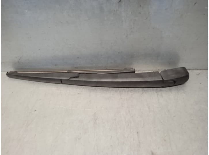 Recambio de brazo limpia trasero para kia rio iv (yb, sc, fb) 1.0 t-gdi 100 referencia OEM IAM 988152P000