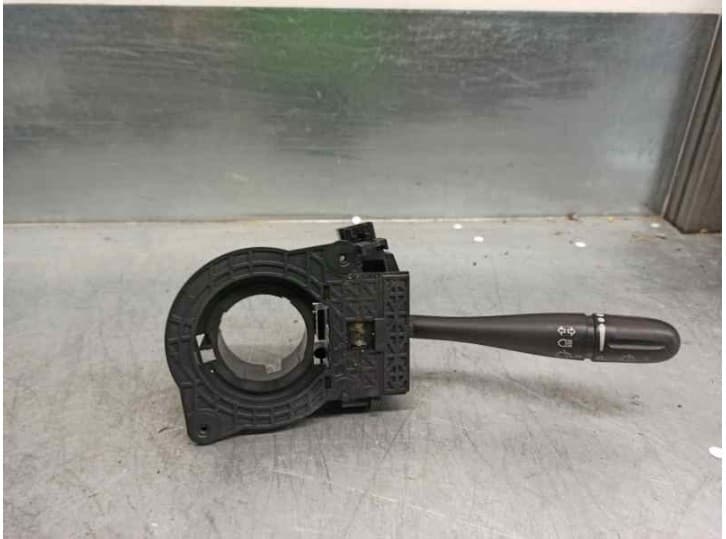 Recambio de mando limpia para chrysler grand voyager (rg) 2.8 crd referencia OEM IAM 05082123M