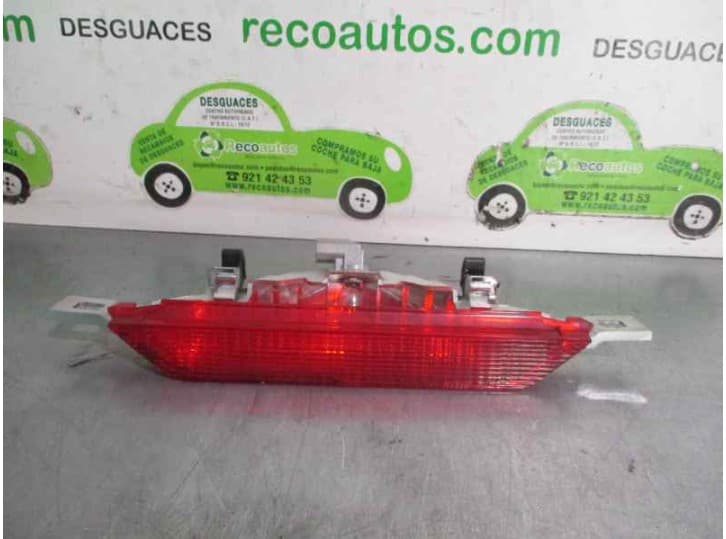 Recambio de luz central de freno para toyota corolla (_e12_) 1.4 vvt-i (zze120_) referencia OEM IAM