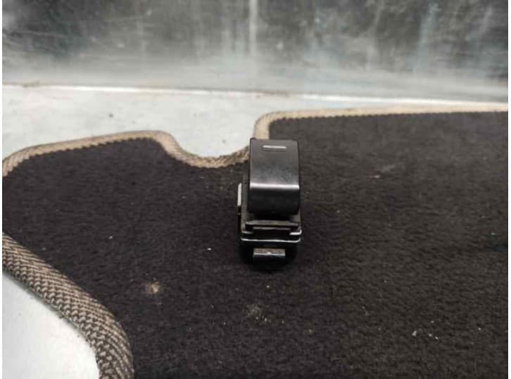 Recambio de mando elevalunas trasero derecho para toyota prius liftback (_w2_) 1.5 hybrid (nhw20_) referencia OEM IAM 8481012080