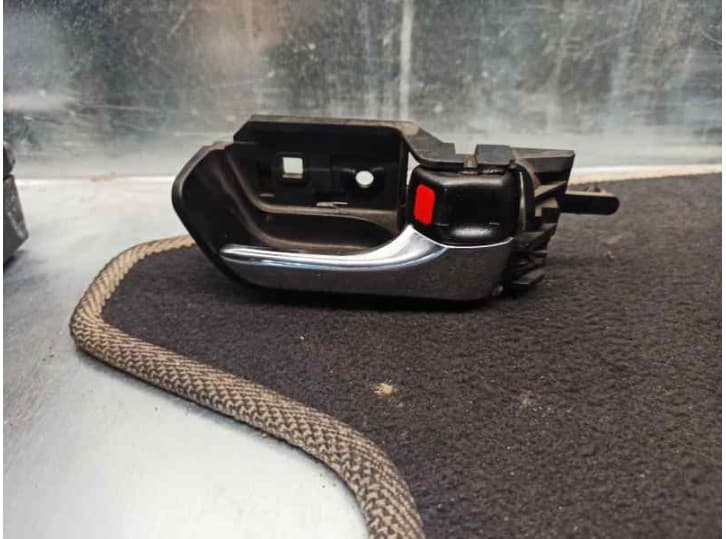 Recambio de maneta interior trasera derecha para toyota prius liftback (_w2_) 1.5 hybrid (nhw20_) referencia OEM IAM 6927347020