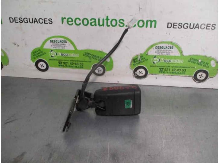 Recambio de enganche cinturon trasero derecho para kia cee'd sw (ed) 2.0 crdi 140 referencia OEM IAM 2 PIN