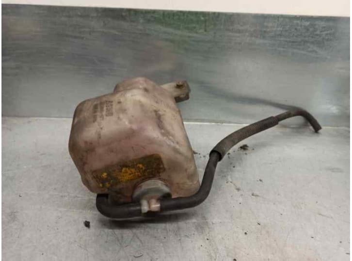Recambio de deposito expansion para mazda 626 v (gf) 2.0 td (gffp) referencia OEM IAM 823021077