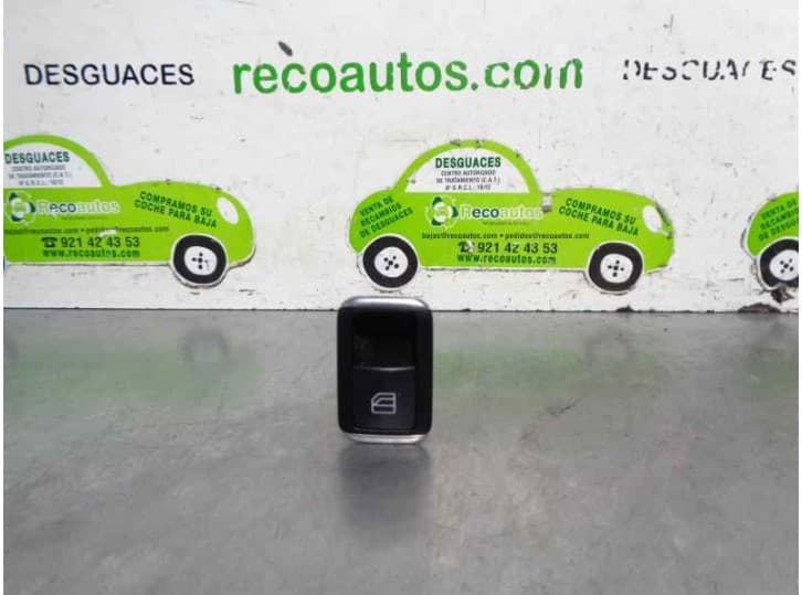 Recambio de mando elevalunas trasero derecho para mercedes-benz clase c (w204) c 220 cdi (204.002) referencia OEM IAM A204905820