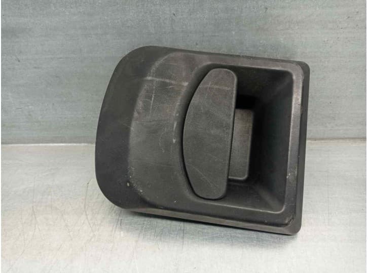Recambio de maneta exterior delantera derecha para iveco daily v furgoneta 29s13, 29l13, 35c13, 35s13, 40c13, 40s13 referencia O