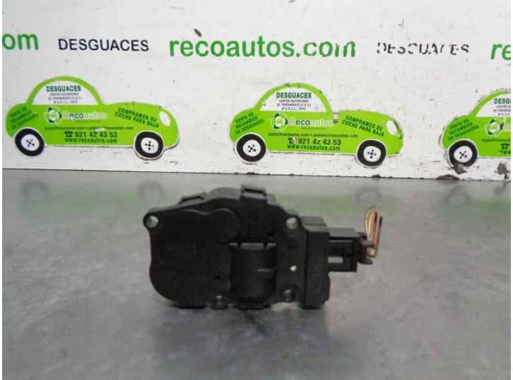 Recambio de motor apertura trampillas climatizador para mercedes-benz clase c (w204) c 220 cdi (204.002) referencia OEM IAM V777