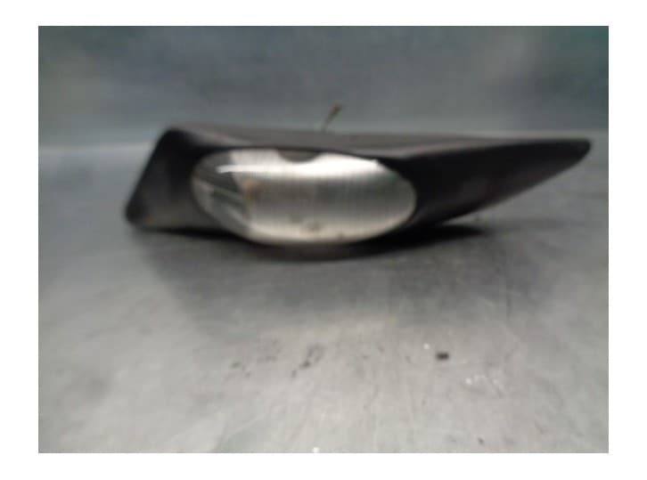Recambio de piloto lateral izquierdo para iveco daily iii caja/chasis 35 c 14 referencia OEM IAM 500355253 500322578