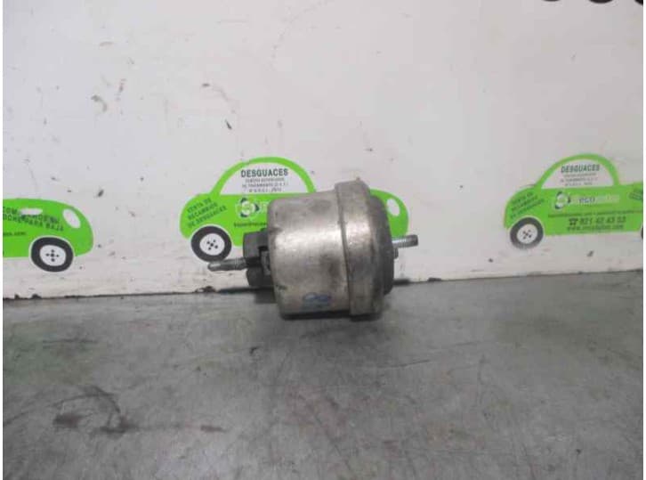 Recambio de soporte motor para opel vectra b station wagon (j96) 1.8 i 16v (f35) referencia OEM IAM 684681