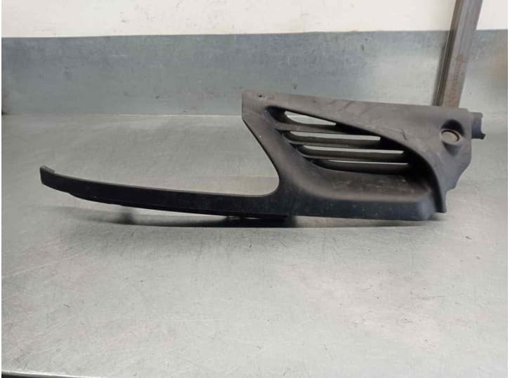 Recambio de rejilla delantera para renault megane scénic (ja0/1_) 1.9 dti (ja0n) referencia OEM IAM 7700834200 DERECHA