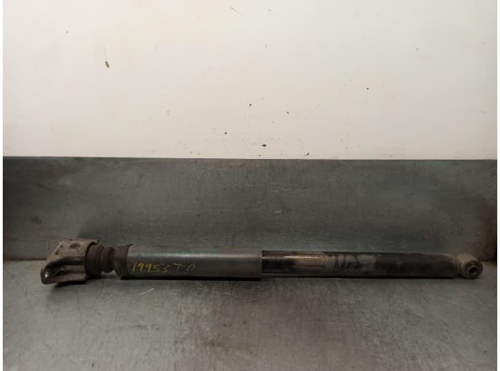 Recambio de amortiguador trasero derecho para volvo s40 ii (544) 2.0 d referencia OEM IAM 31212943 343419 KYB