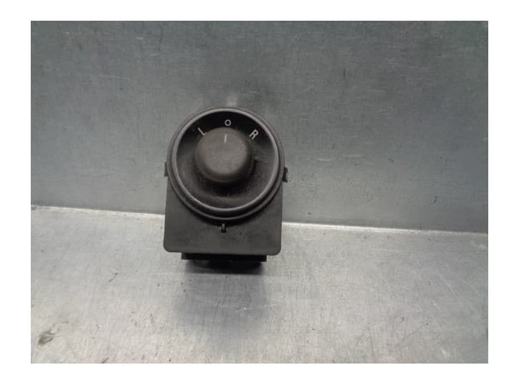 Recambio de mando retrovisor para opel meriva b monospace (s10) 1.7 cdti (75) referencia OEM IAM 13271827