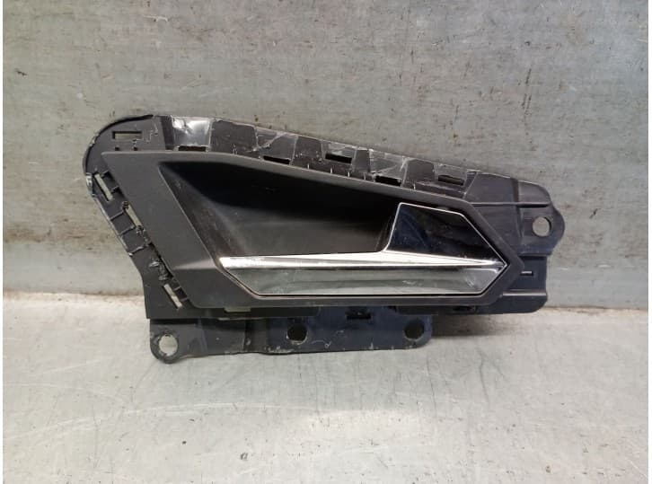Recambio de maneta interior delantera derecha para seat ibiza v (kj1, kjg) 1.0 tsi referencia OEM IAM 6F0837114A