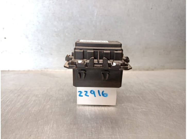 Recambio de resistencia calefaccion para peugeot 108 1.0 vti 72 referencia OEM IAM 6441Z9 6441Z9 T1000035ND VALEO
